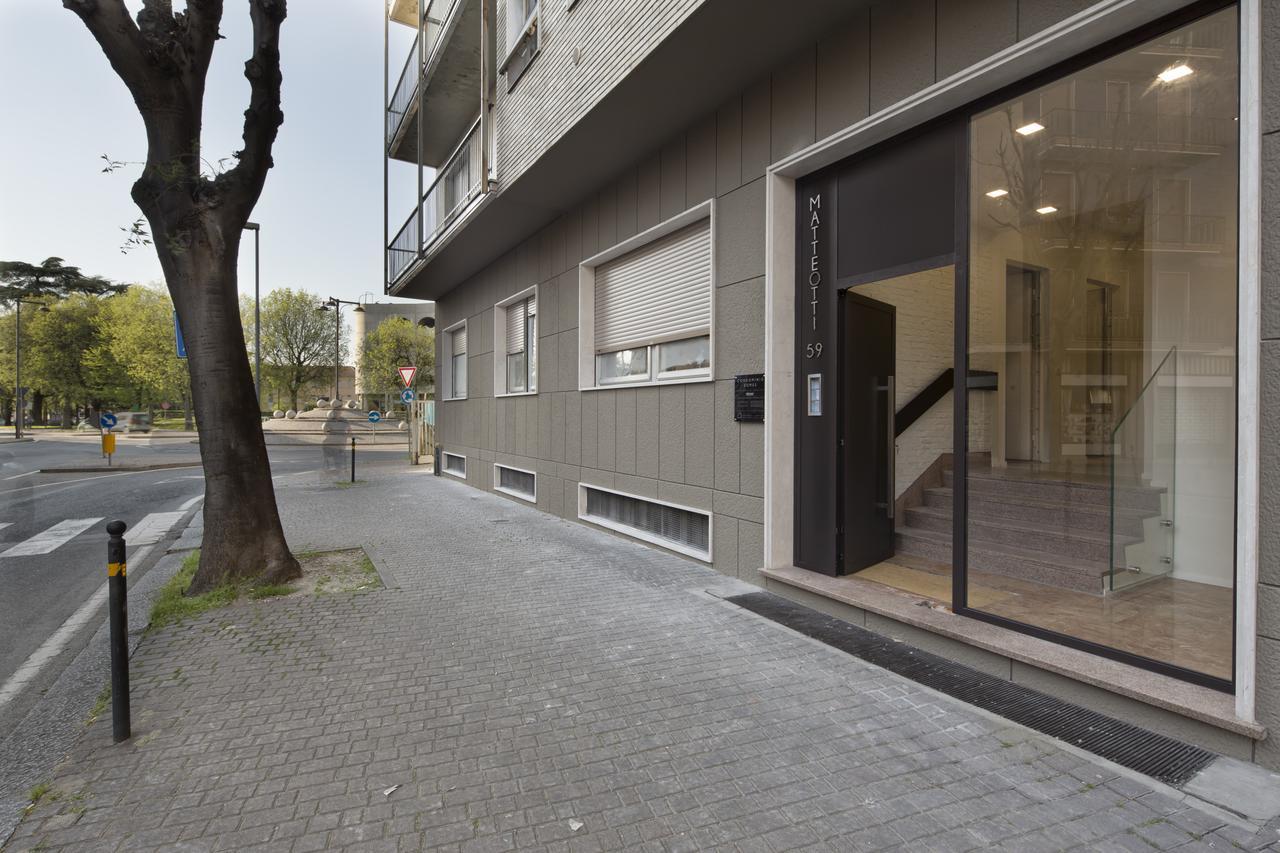 Suite Vogue Stazione Voghera Exterior foto